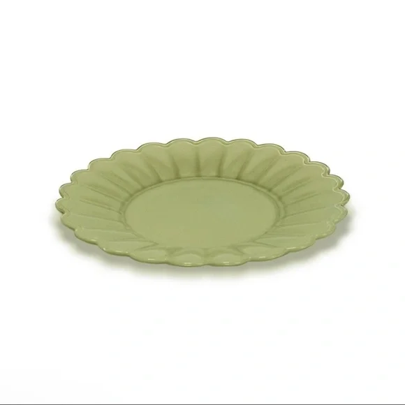 New! Target Bullseye Playground Set of Two Green Glass Plates, Spring 2026 - Picture 2 of 5